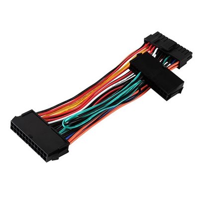 SilverStone PP10 -adapterikaapeli kahdelle virtalähteelle