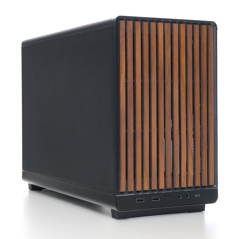 Jimm's Wooda 5060 Ti, pelitietokone