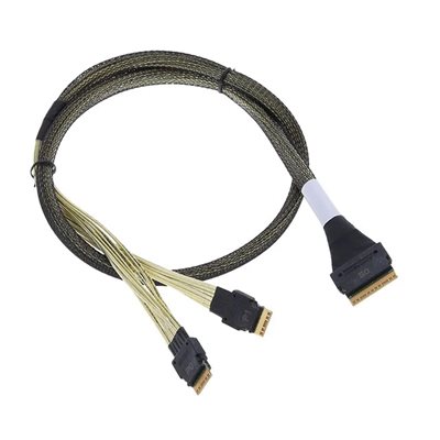 Microchip SlimSAS SFF-8654 8i -> 2x SlimSAS SFF-8654 4i -kaapeli, 0,8m, musta