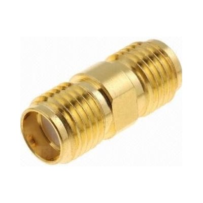 Arronna SMA naaras -> SMA naaras -adapteri, kulta